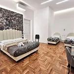 Navona Relais Рим