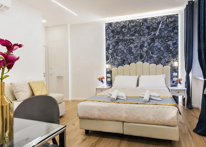 לינה וארוחת בוקר Navona Relais 4*