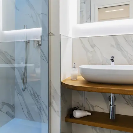 Navona Relais Nocleg ze śniadaniem 4*