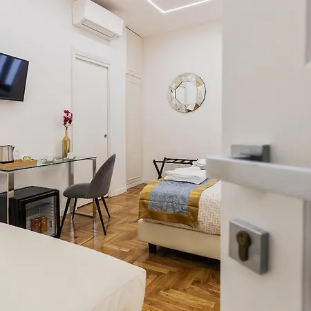 Nocleg ze śniadaniem Navona Relais 4*