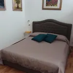 Navona Relais Bed & Breakfast Rome